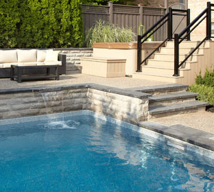 Choosing A Swimming Pool Liner