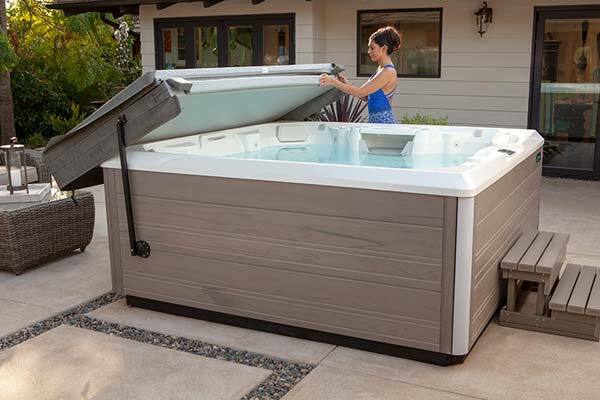 HOT TUB COVER LIFTERS